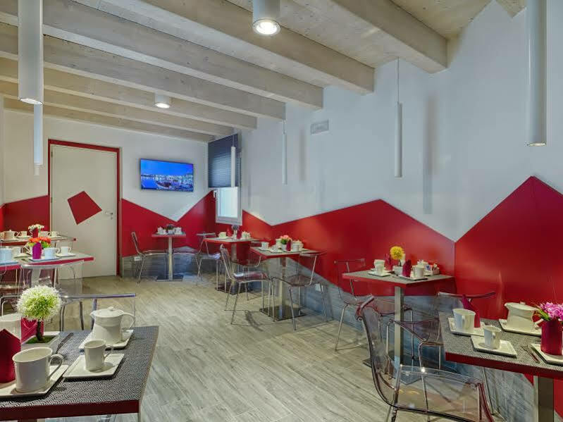 Hospitality Hotel Палермо Экстерьер фото