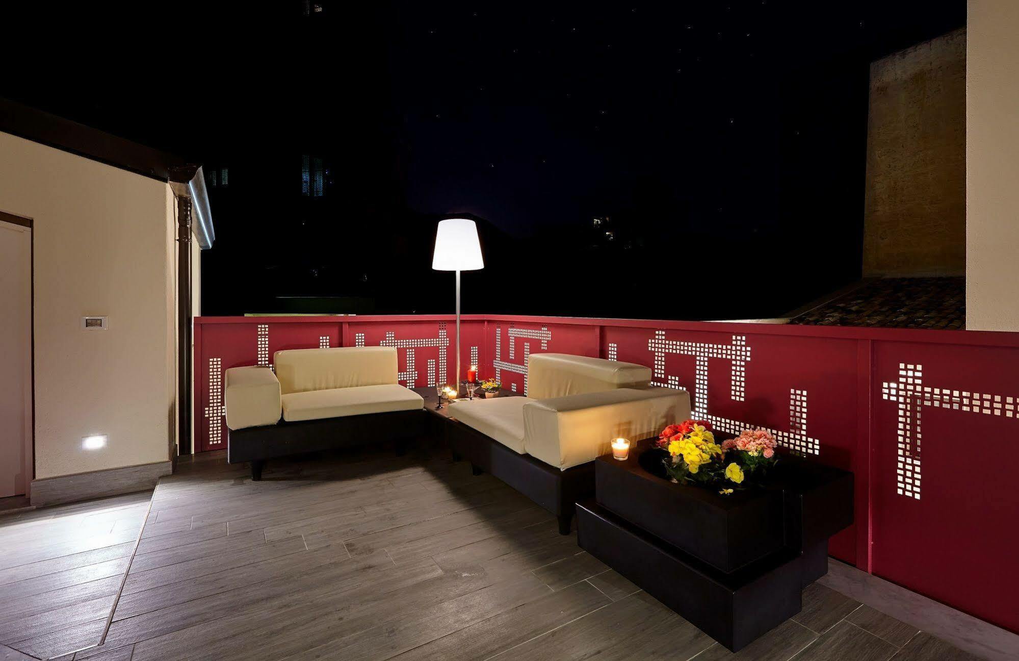 Hospitality Hotel Палермо Экстерьер фото